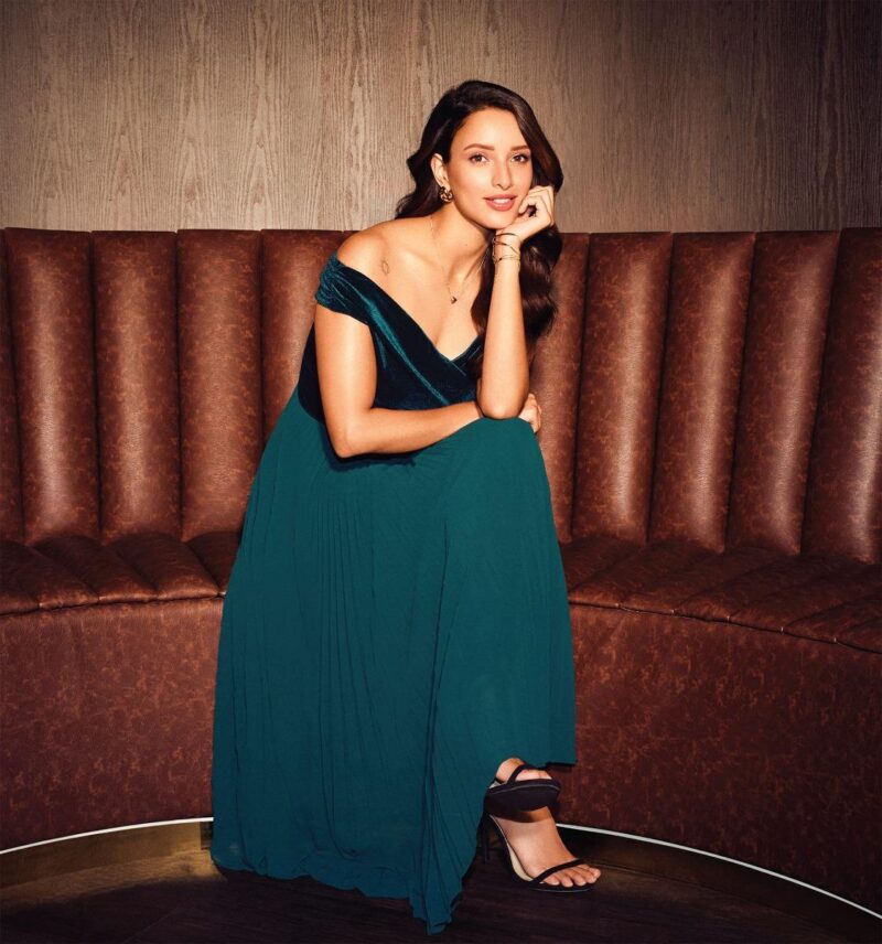 Rebecca Off Shoulder Velvet Go